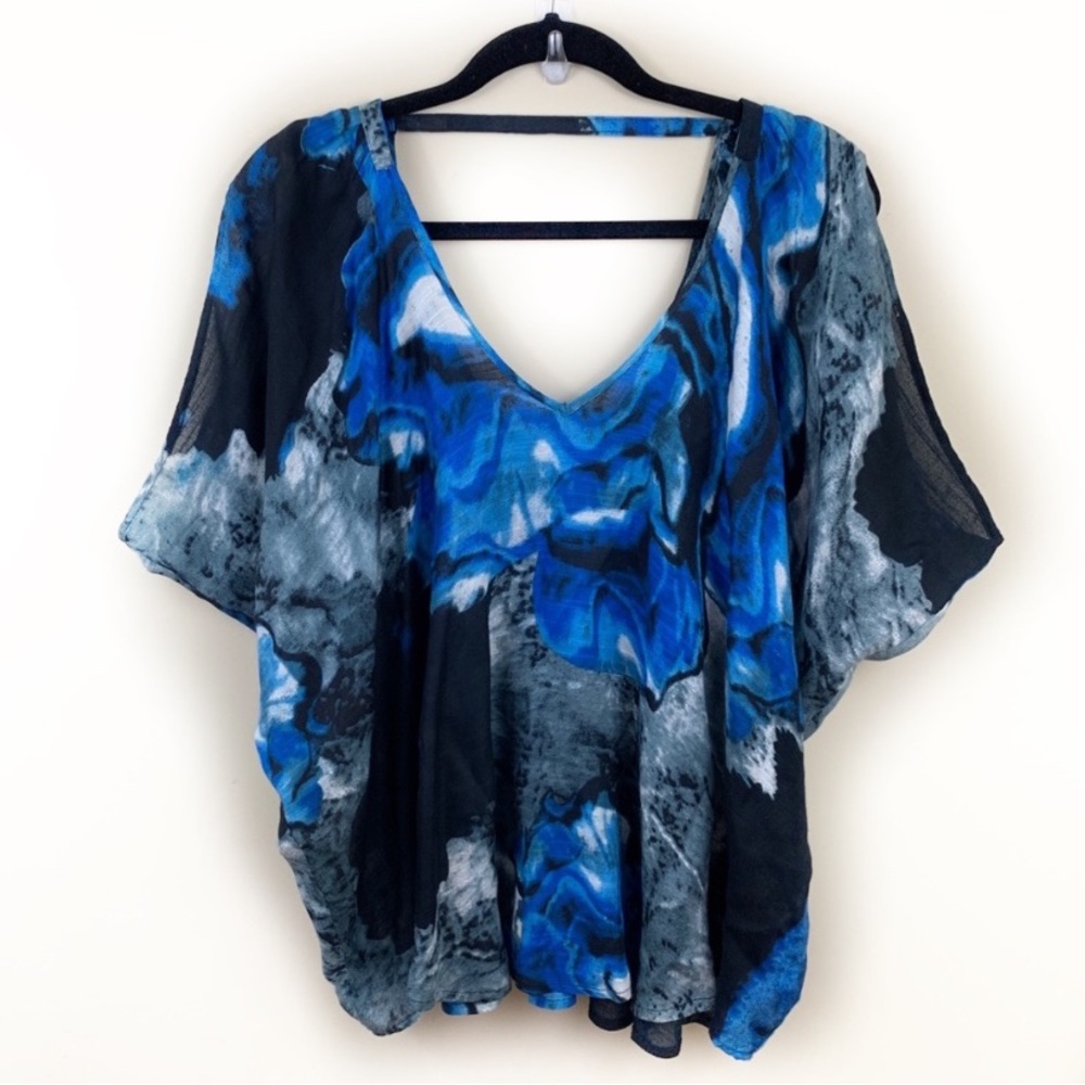 Fab’rik Open Sleeve Flowy Tunic V Neck Tunic Top